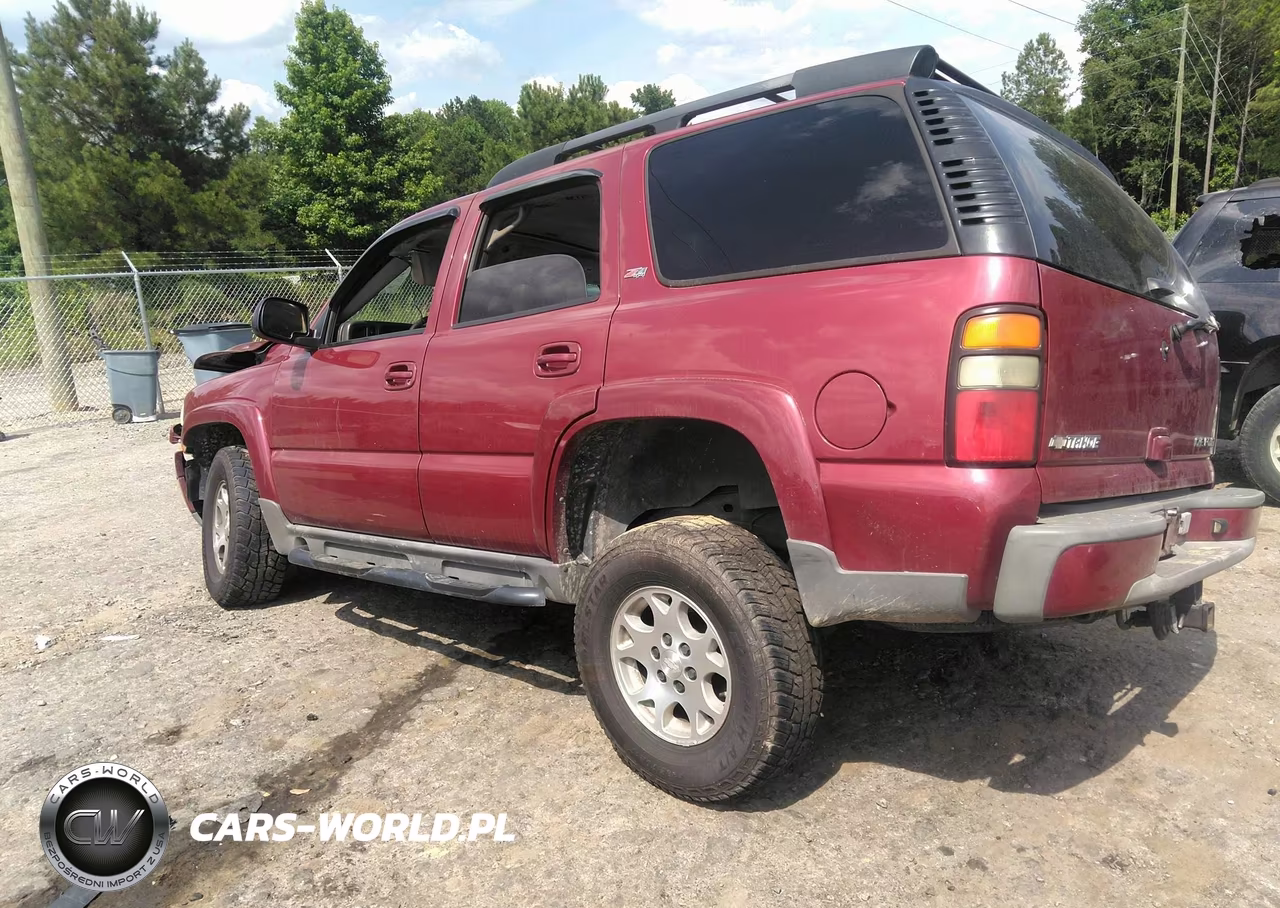 2005 Chevrolet Tahoe Z71 VIN:1GNEK13T65R274390 - 3