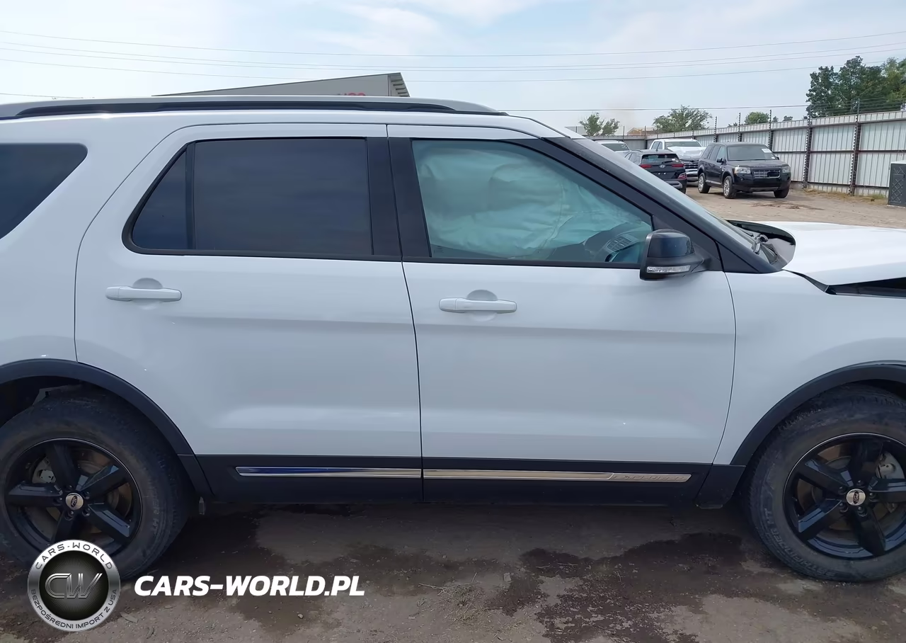 2017 Ford Explorer Xlt VIN:1FM5K8D84HGB90558 - 13