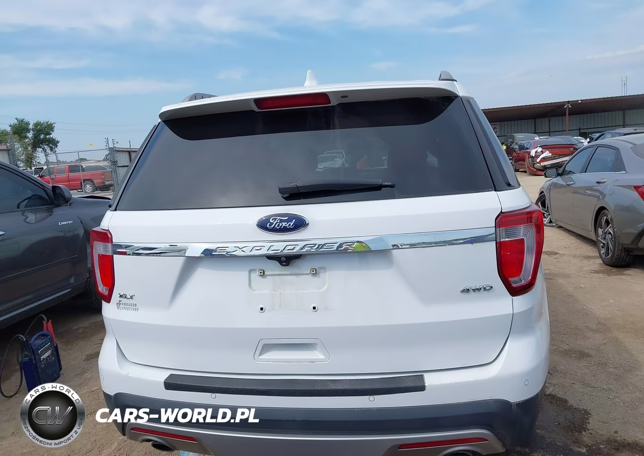 2017 Ford Explorer Xlt VIN:1FM5K8D84HGB90558 - 16