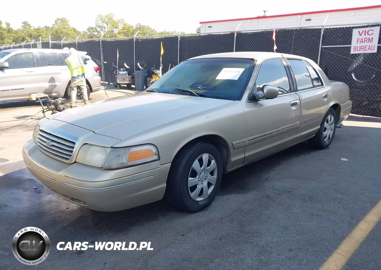 2000 Ford Crown Victoria VIN:2FAFP73W3YX213686 - 2