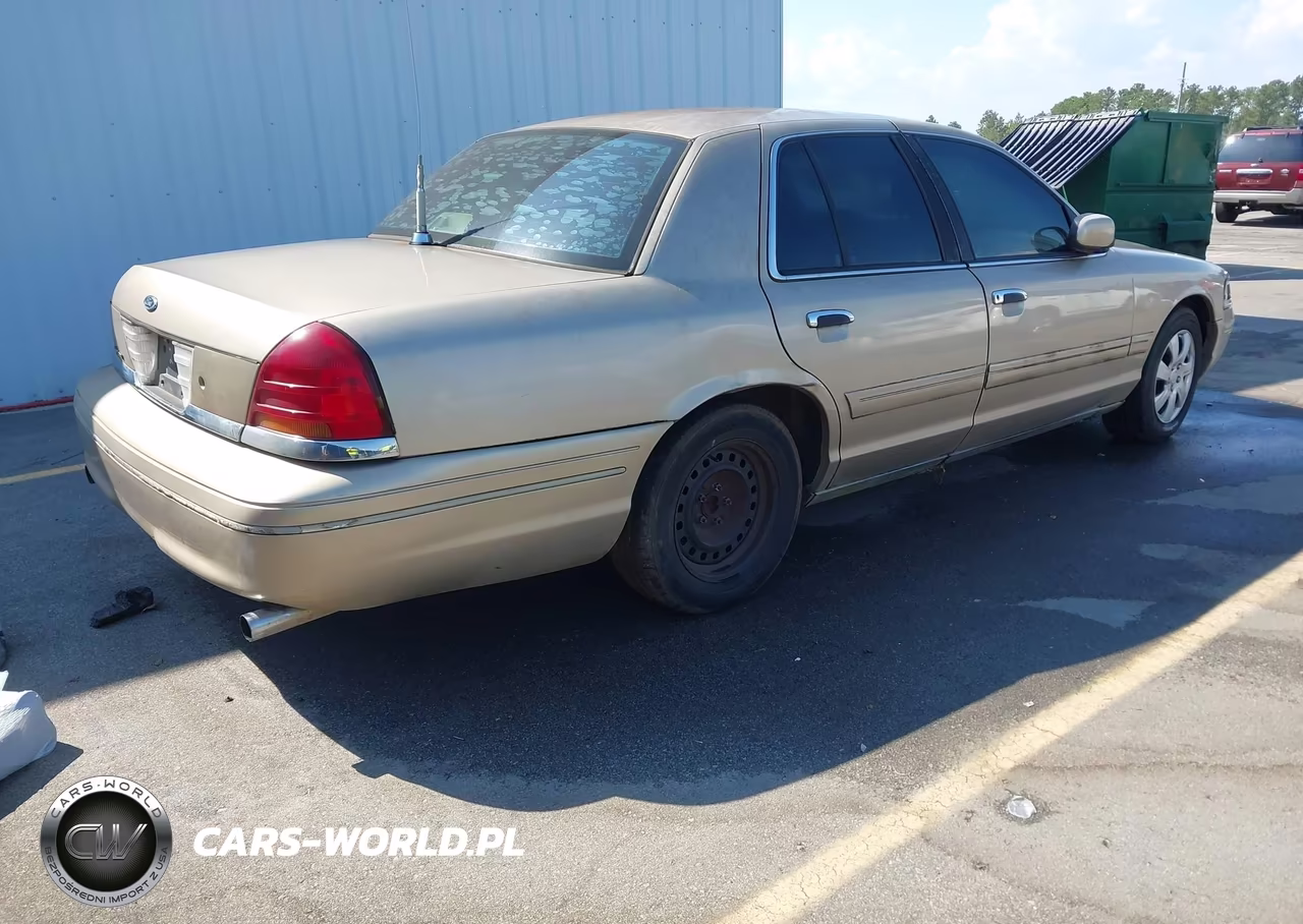 2000 Ford Crown Victoria VIN:2FAFP73W3YX213686 - 4