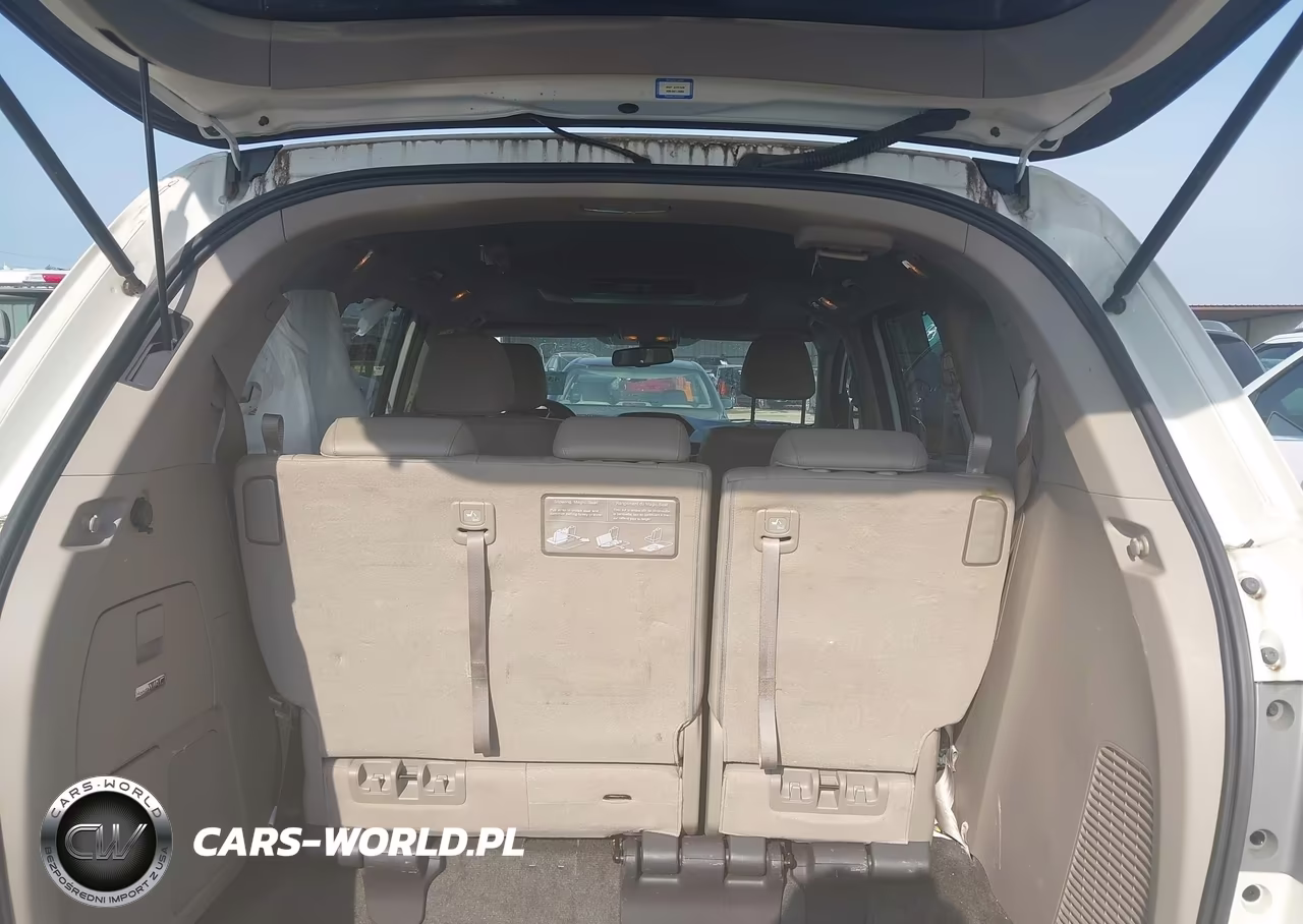 2016 Honda Odyssey Touring-Touring Elite VIN:5FNRL5H90GB106748 - 16