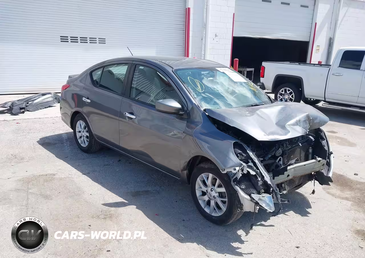 2018 Nissan Versa 1.6 Sv