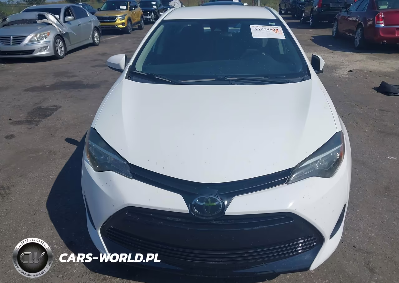 2019 Toyota Corolla Le VIN:5YFBURHE8KP917956 - 12