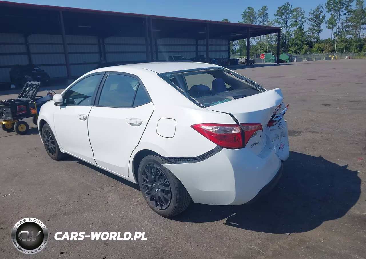 2019 Toyota Corolla Le VIN:5YFBURHE8KP917956 - 3