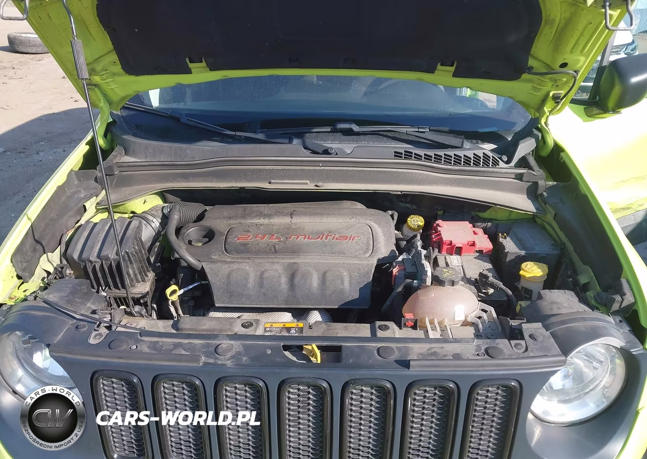 2018 Jeep Renegade Upland Edition 4X4 VIN:ZACCJBAB2JPH59069 - 10