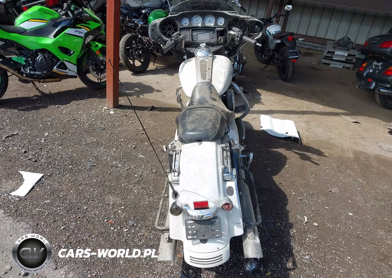 2016 Harley-Davidson Flhx Street Glide VIN:1HD1KBM1XGB666597 - 6