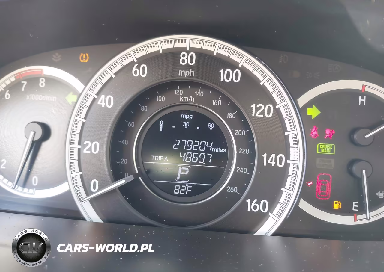 2017 Honda Accord Lx VIN:1HGCR2F35HA113384 - 16