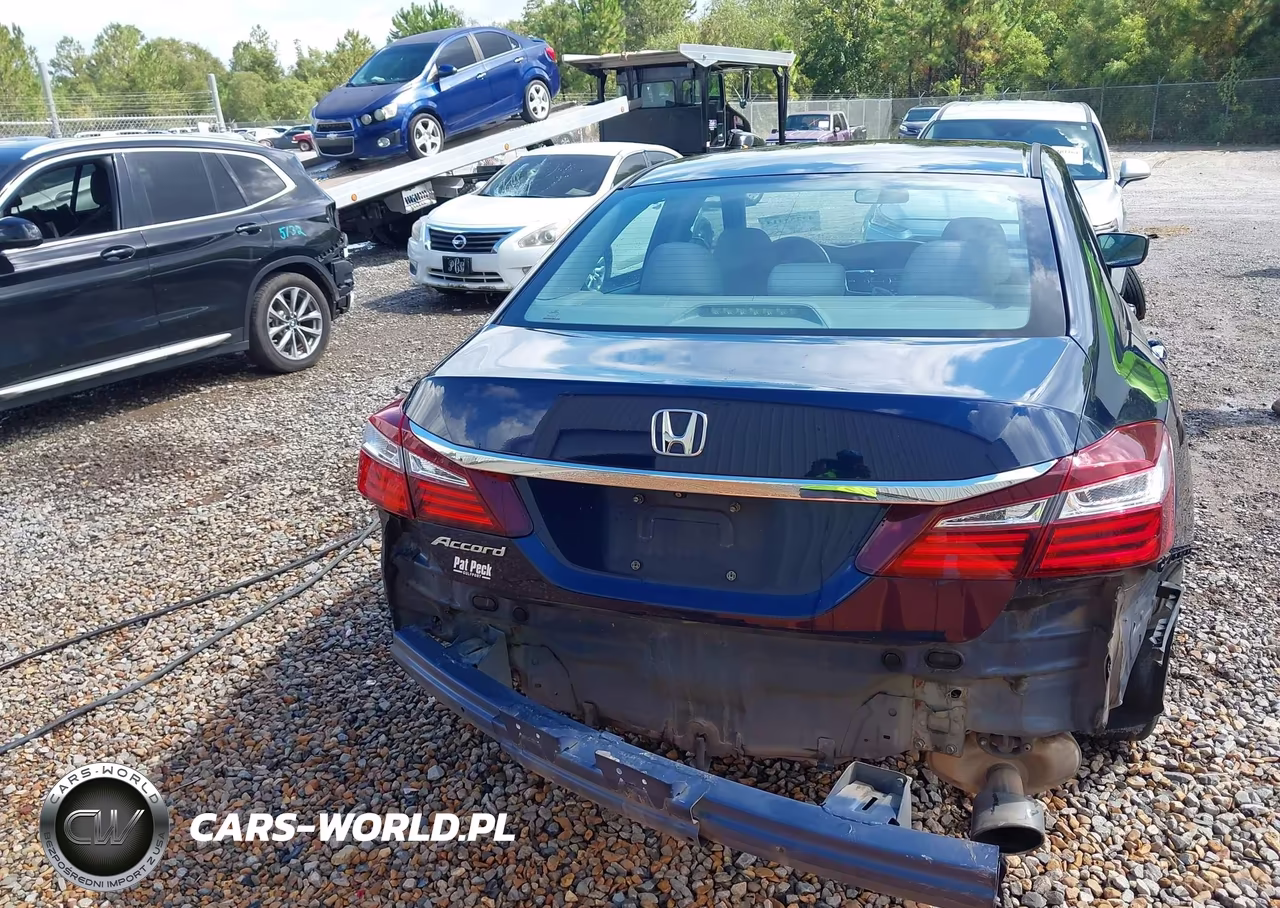 2017 Honda Accord Lx VIN:1HGCR2F35HA113384 - 17
