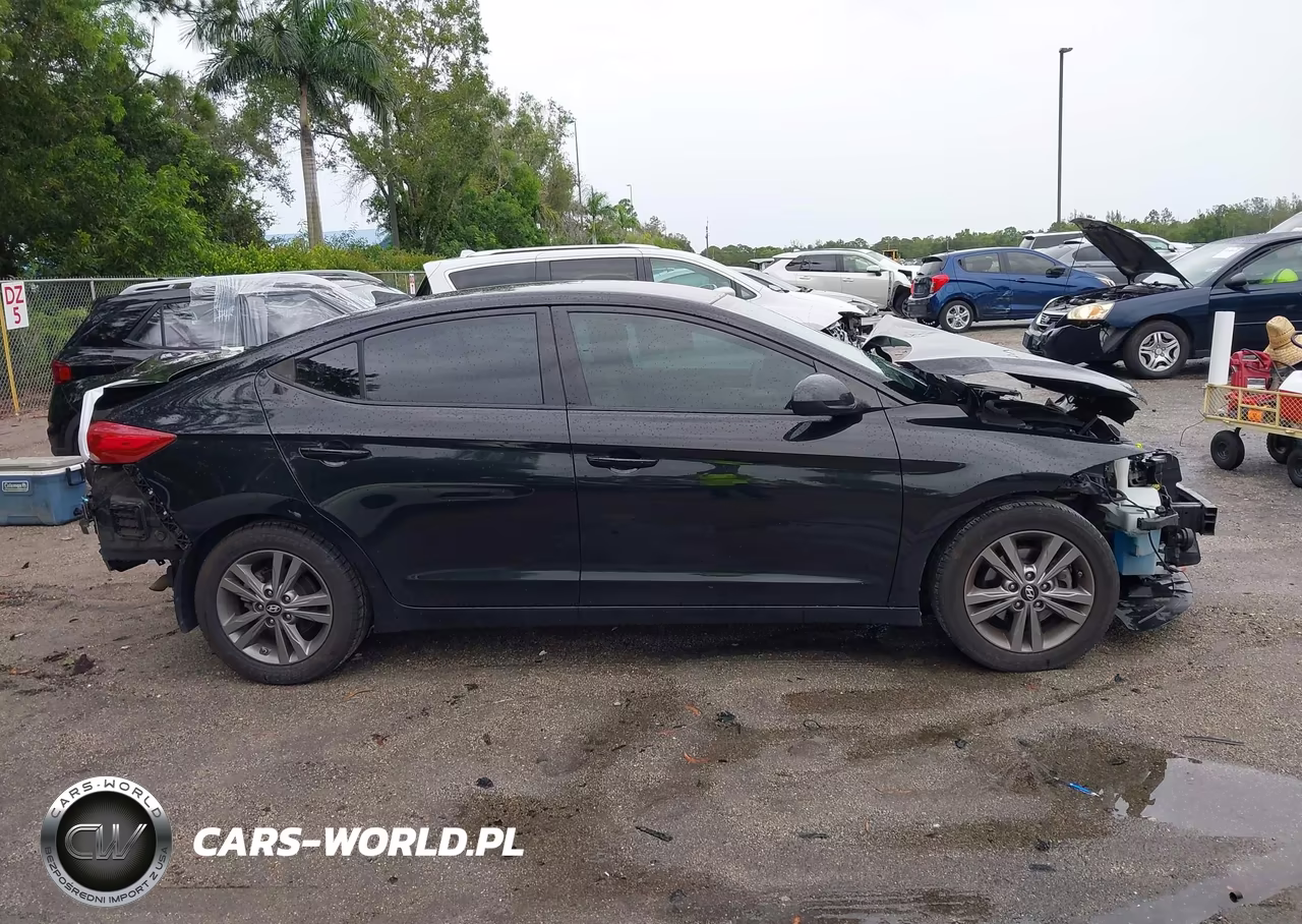 2018 Hyundai Elantra Sel VIN:5NPD84LF3JH333203 - 14