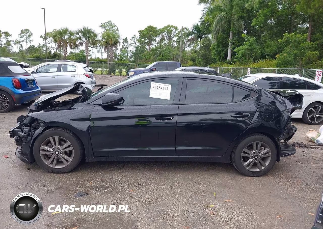 2018 Hyundai Elantra Sel VIN:5NPD84LF3JH333203 - 15