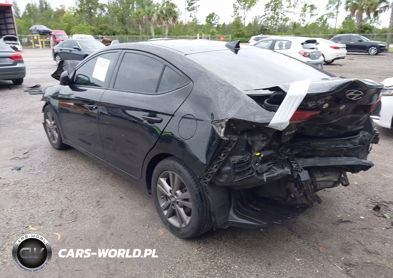 2018 Hyundai Elantra Sel VIN:5NPD84LF3JH333203 - 3
