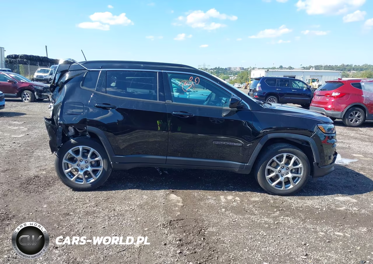 2023 Jeep Compass Latitude Lux Fwd VIN:3C4NJDFN1PT558725 - 13