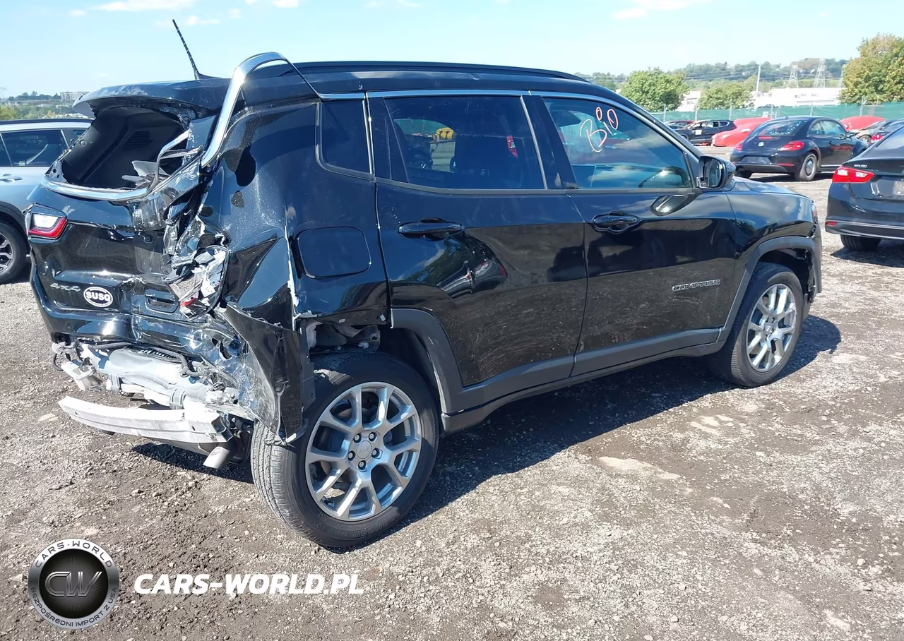 2023 Jeep Compass Latitude Lux Fwd VIN:3C4NJDFN1PT558725 - 4