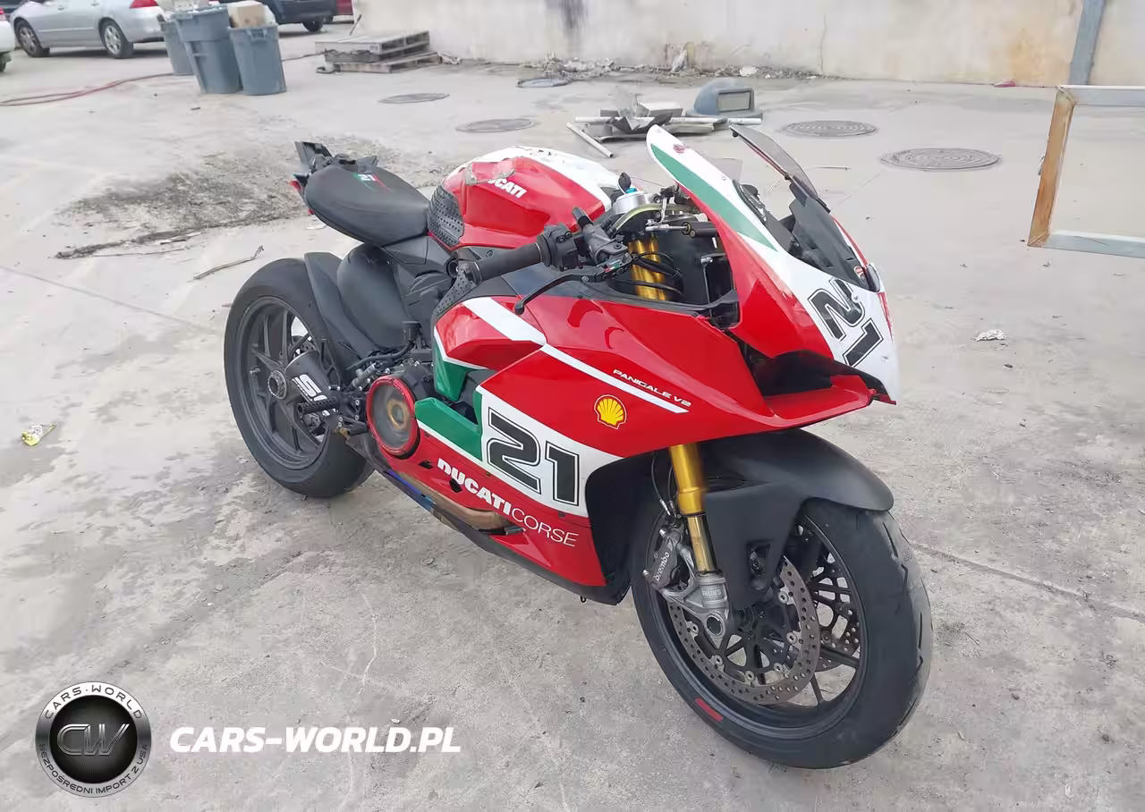 2025 Ducati Panigale V2