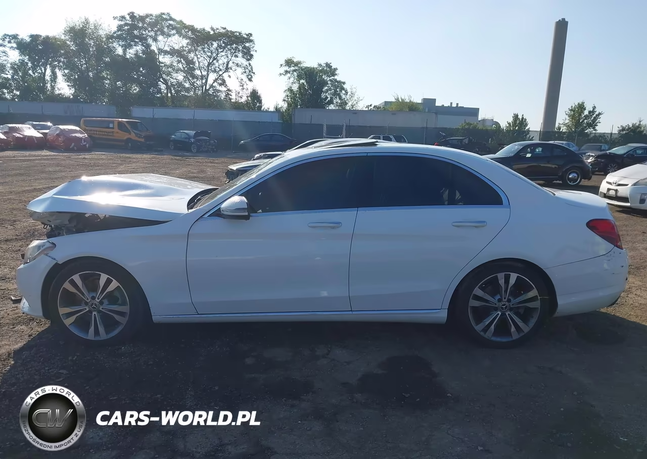 2018 Mercedes-Benz C 300 VIN:55SWF4JB3JU241794 - 14