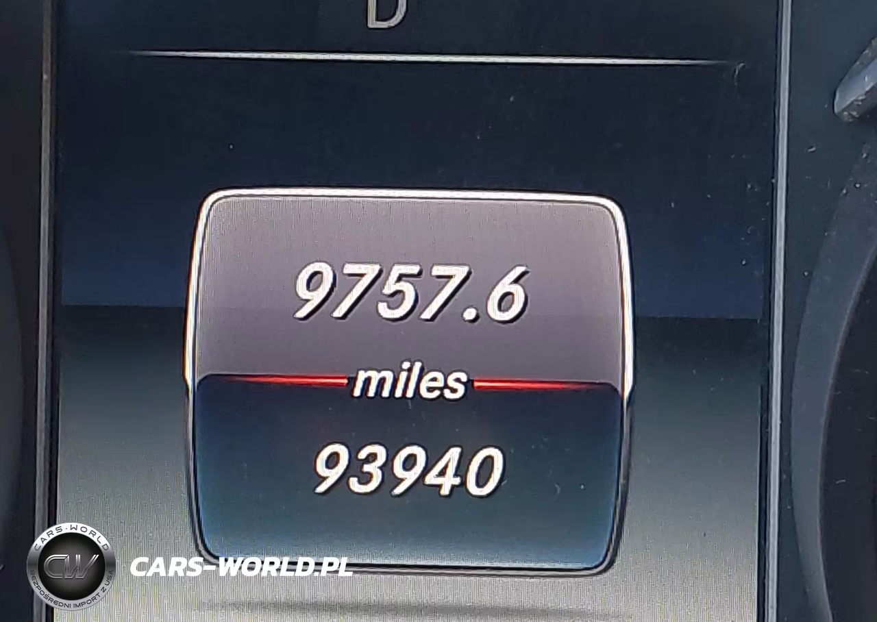 2018 Mercedes-Benz C 300 VIN:55SWF4JB3JU241794 - 15