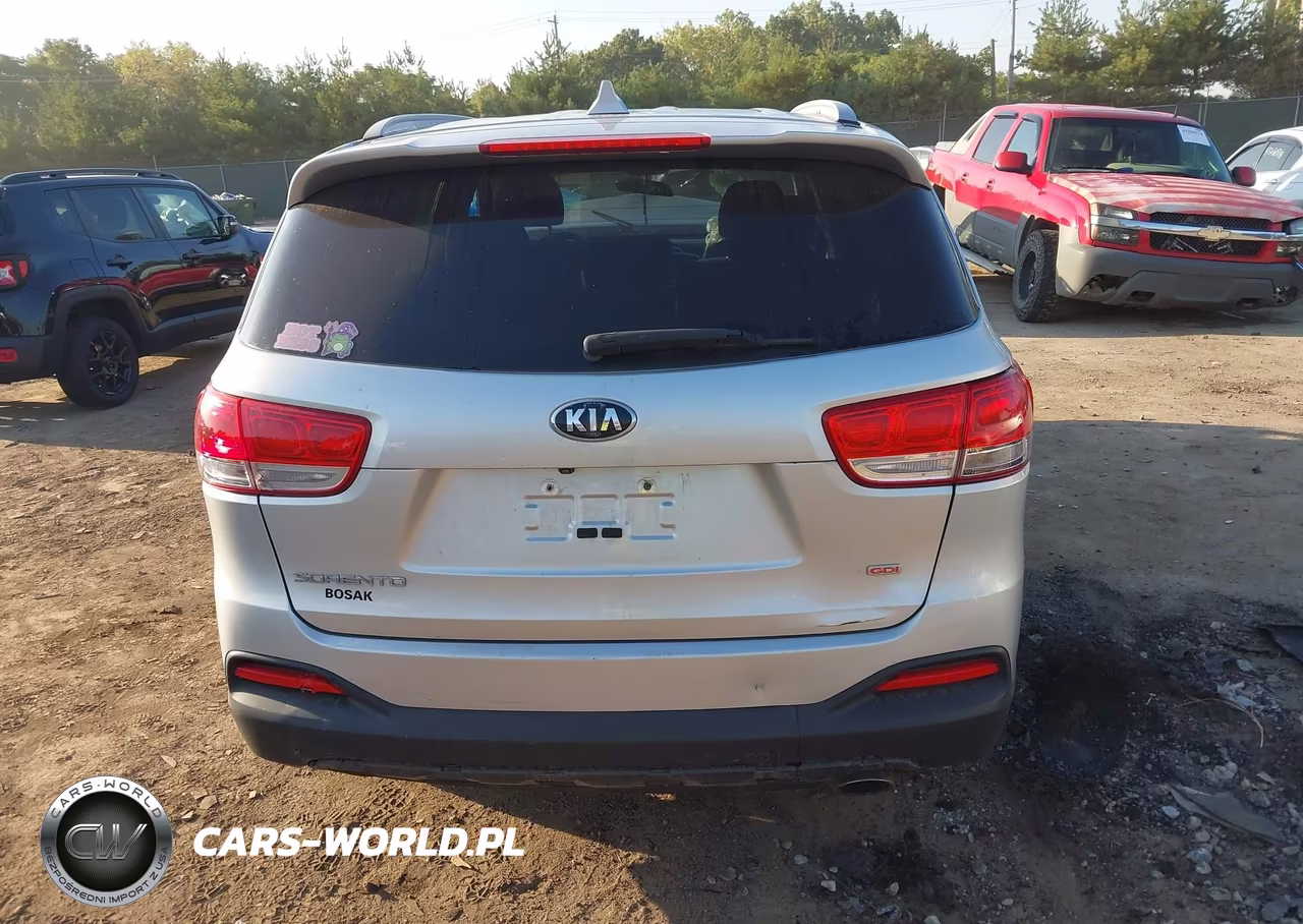 2018 Kia Sorento 2.4L Lx VIN:5XYPG4A3XJG339483 - 16