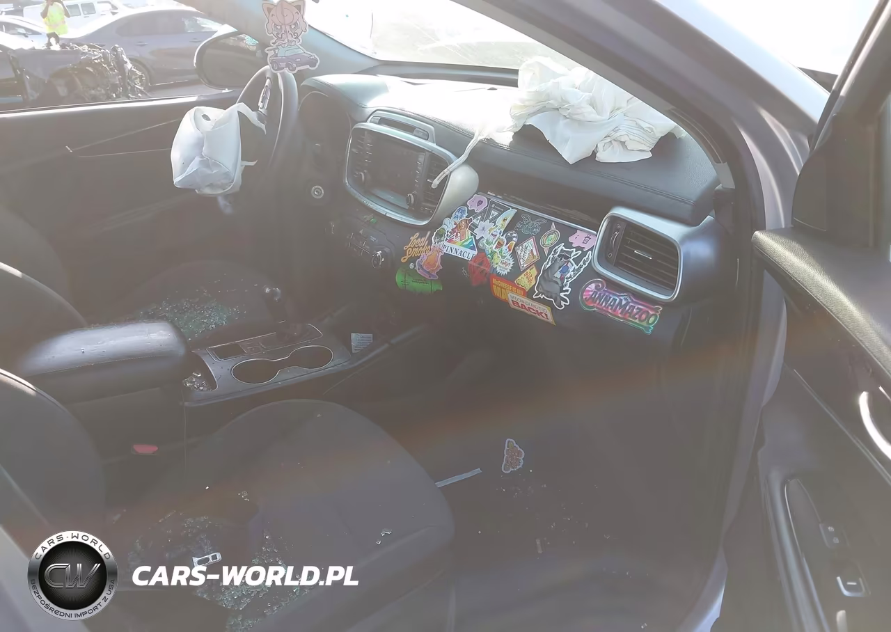 2018 Kia Sorento 2.4L Lx VIN:5XYPG4A3XJG339483 - 5