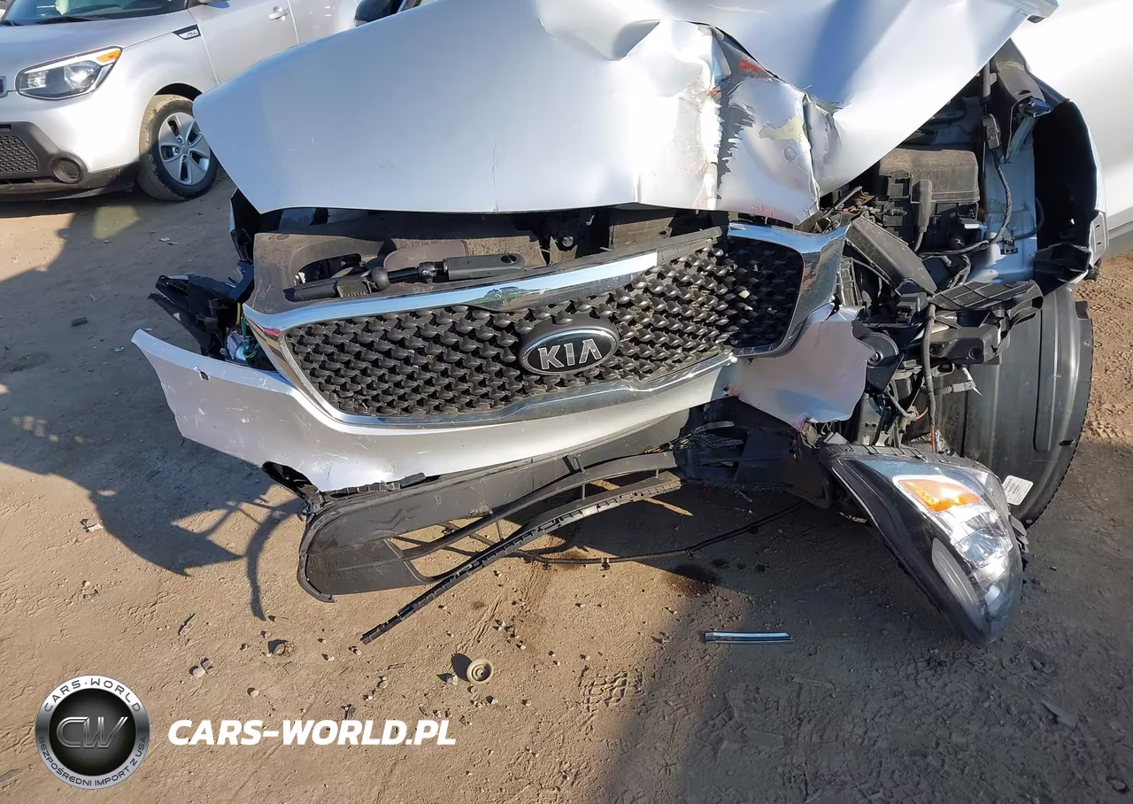2018 Kia Sorento 2.4L Lx VIN:5XYPG4A3XJG339483 - 6