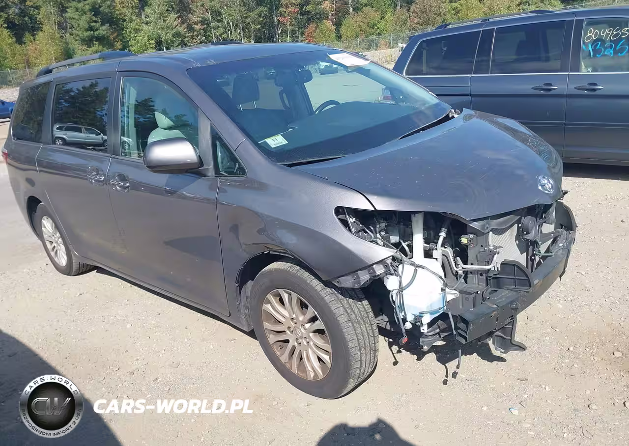 2017 Toyota Sienna Xle 8 Passenger