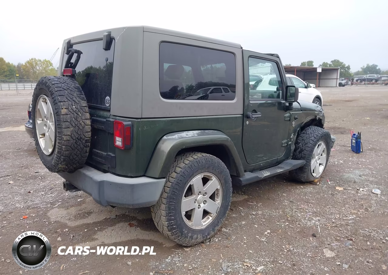 2007 Jeep Wrangler Sahara VIN:1J4FA54147L159744 - 4