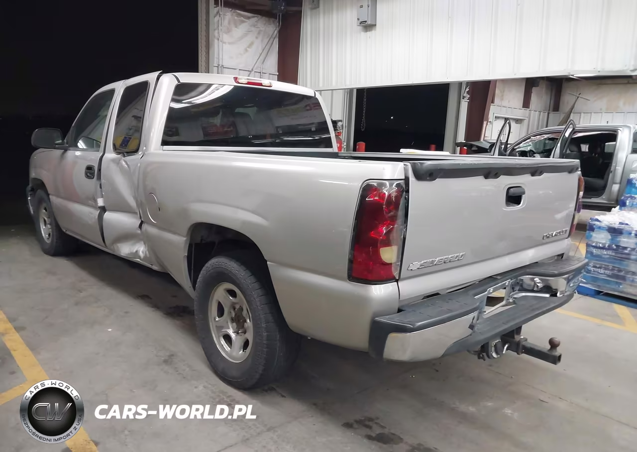 2004 Chevrolet Silverado 1500 Ls VIN:2GCEC19T141141282 - 3