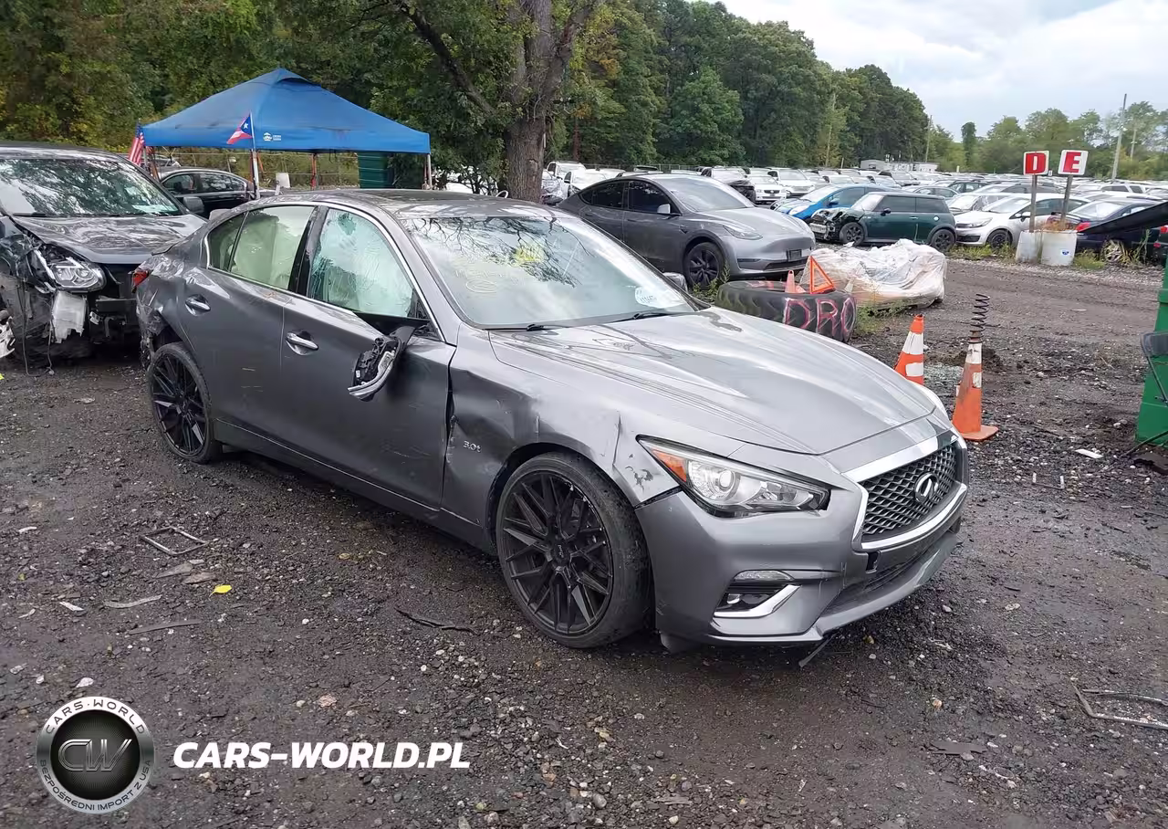INFINITI