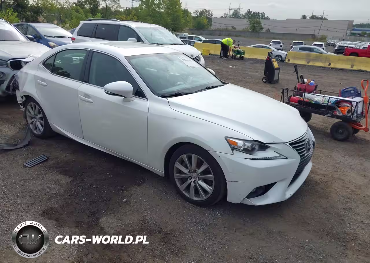LEXUS