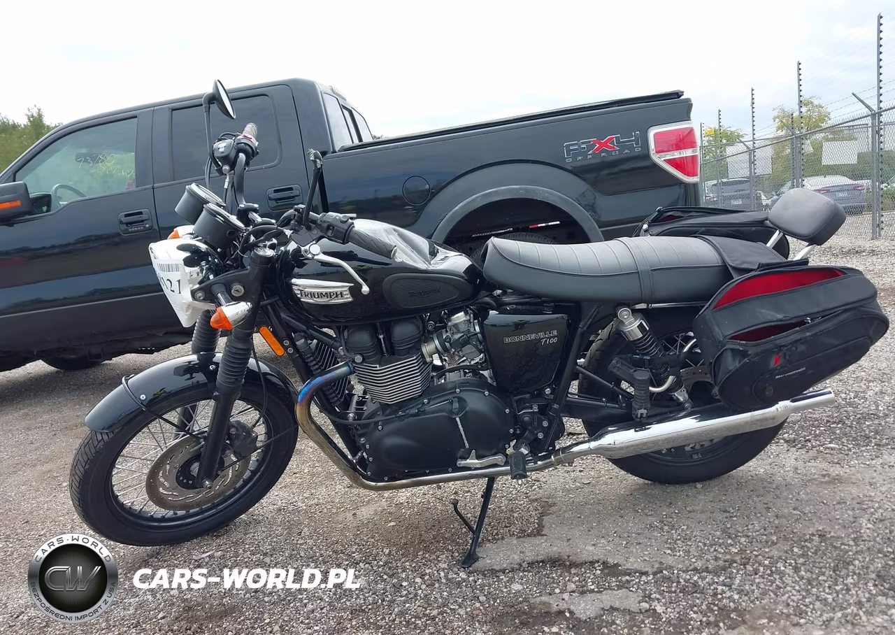 2015 Triumph Motorcycle Bonneville T100 VIN:SMT910K13FT668345 - 12