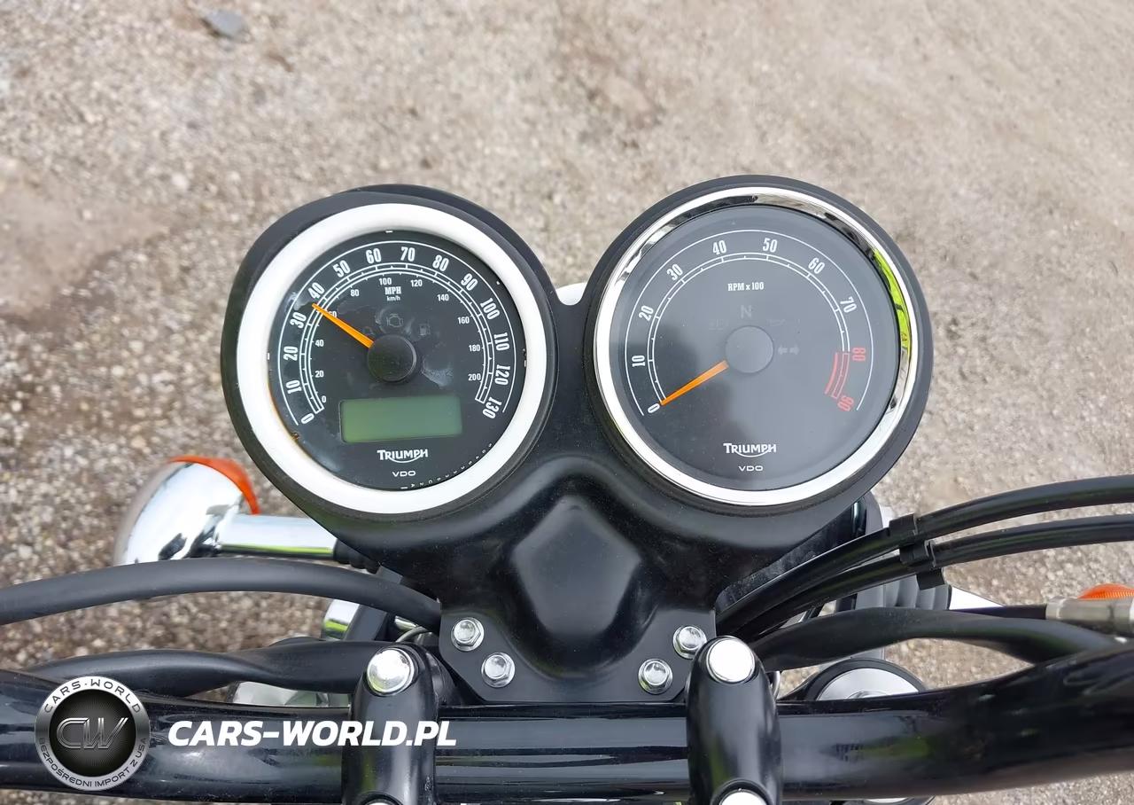 2015 Triumph Motorcycle Bonneville T100 VIN:SMT910K13FT668345 - 7