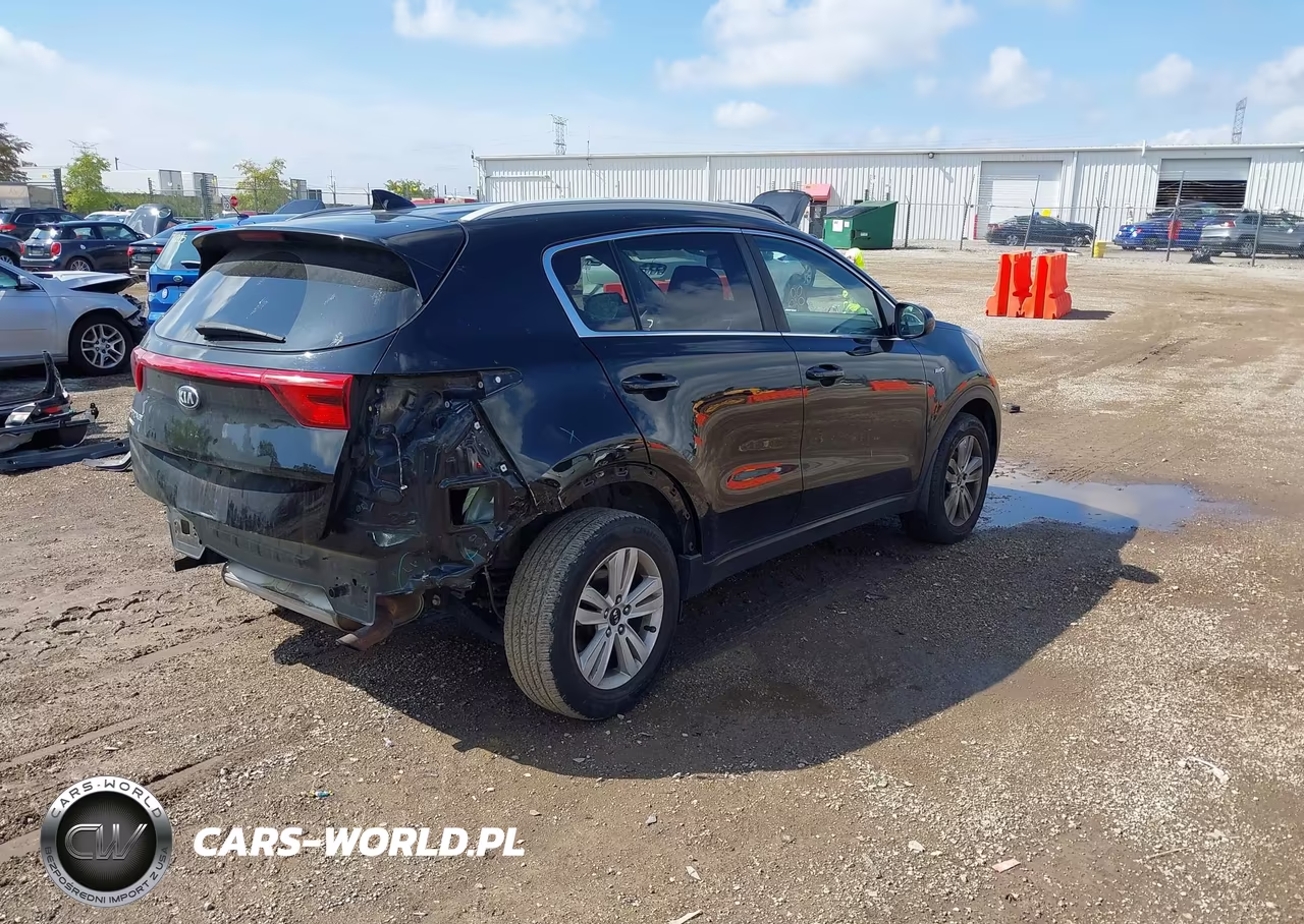 2019 Kia Sportage Lx VIN:KNDPMCAC6K7603218 - 4