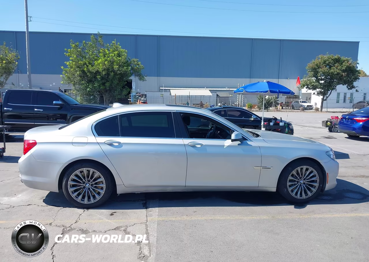 2011 BMW 750Li VIN:WBAKB8C51BC851635 - 13
