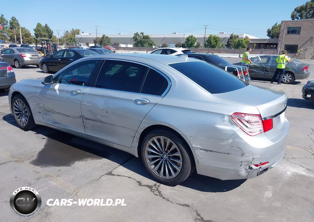 2011 BMW 750Li VIN:WBAKB8C51BC851635 - 3