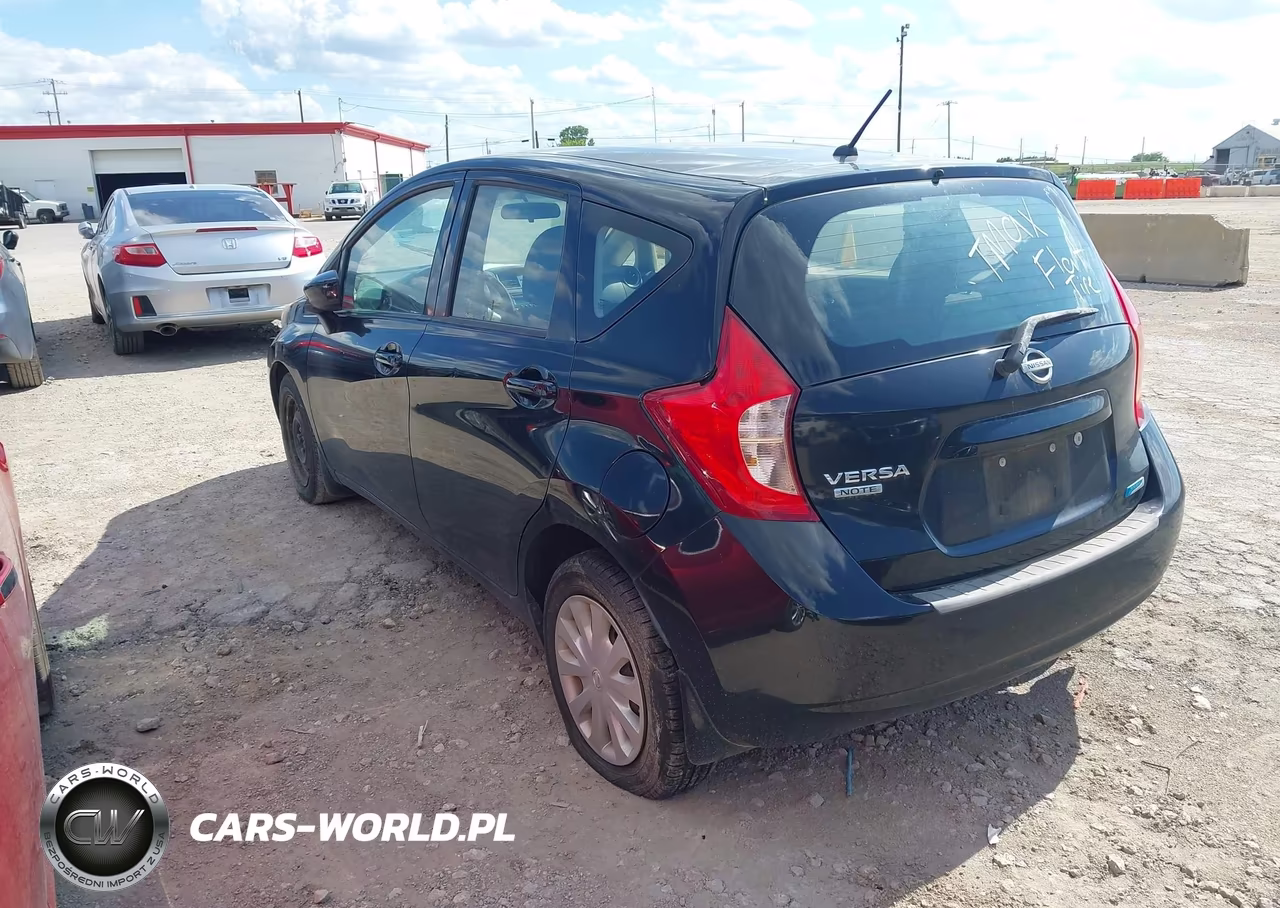 2015 Nissan Versa Note S Plus VIN:3N1CE2CP7FL444591 - 3