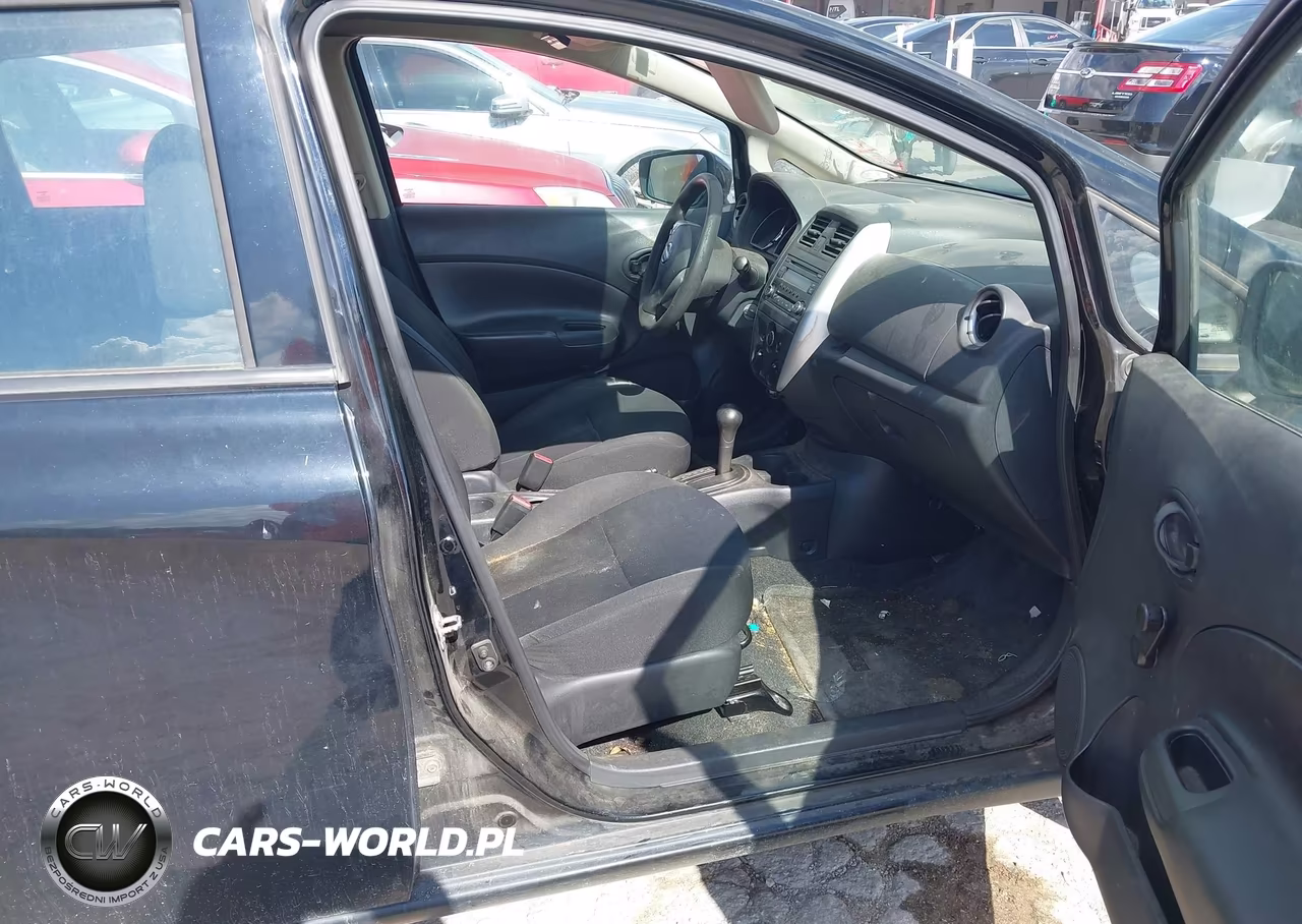 2015 Nissan Versa Note S Plus VIN:3N1CE2CP7FL444591 - 5