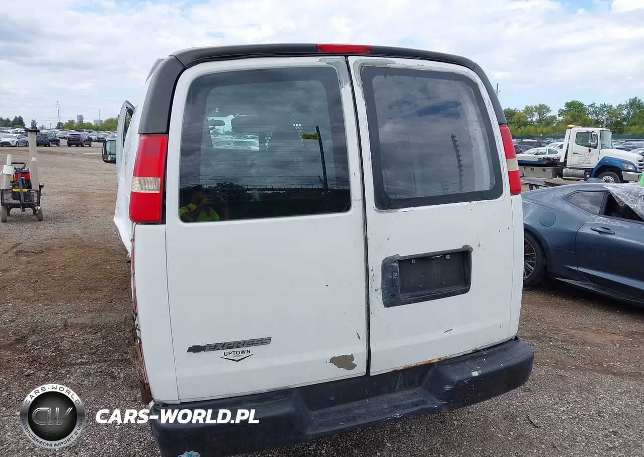 2008 Chevrolet Express Work Van VIN:1GCFG15X081147748 - 16