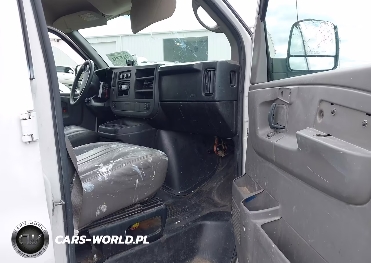 2008 Chevrolet Express Work Van VIN:1GCFG15X081147748 - 5