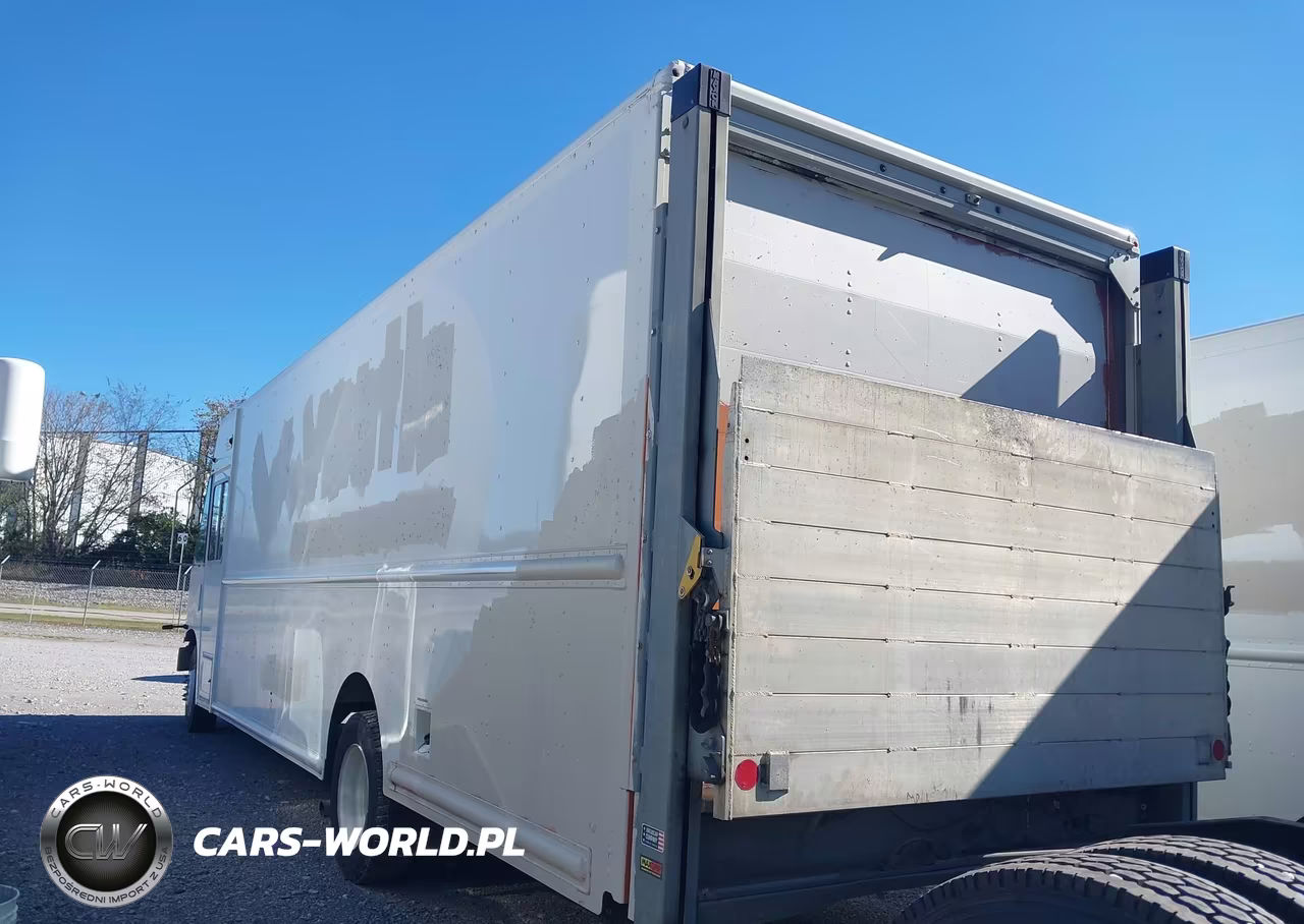 2018 Ford F-59 Commercial Stripped VIN:1F66F5KY5J0A11038 - 3