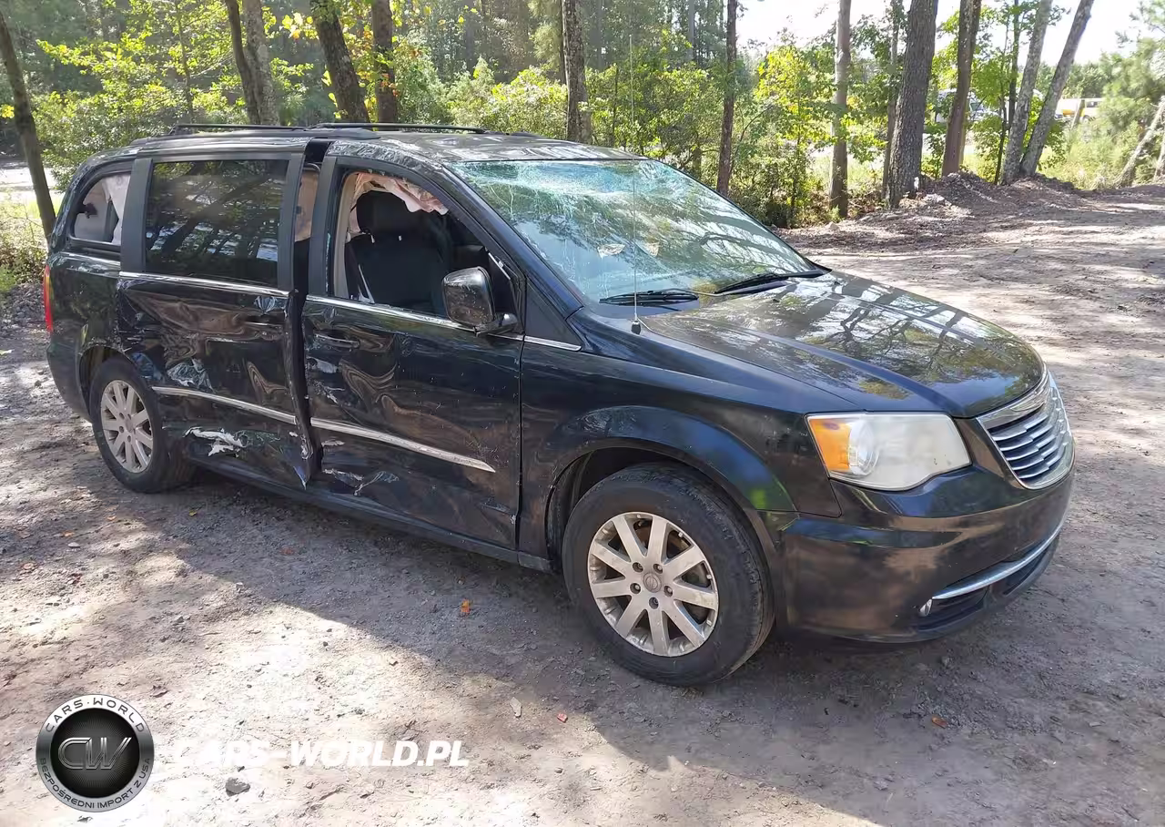 2014 Chrysler Town & Country Touring