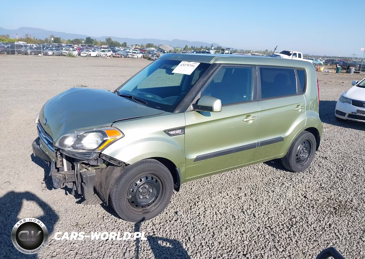 2013 Kia Soul VIN:KNDJT2A56D7618406 - 2