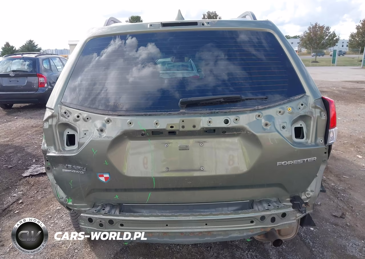 2019 Subaru Forester VIN:JF2SKACC1KH459025 - 16
