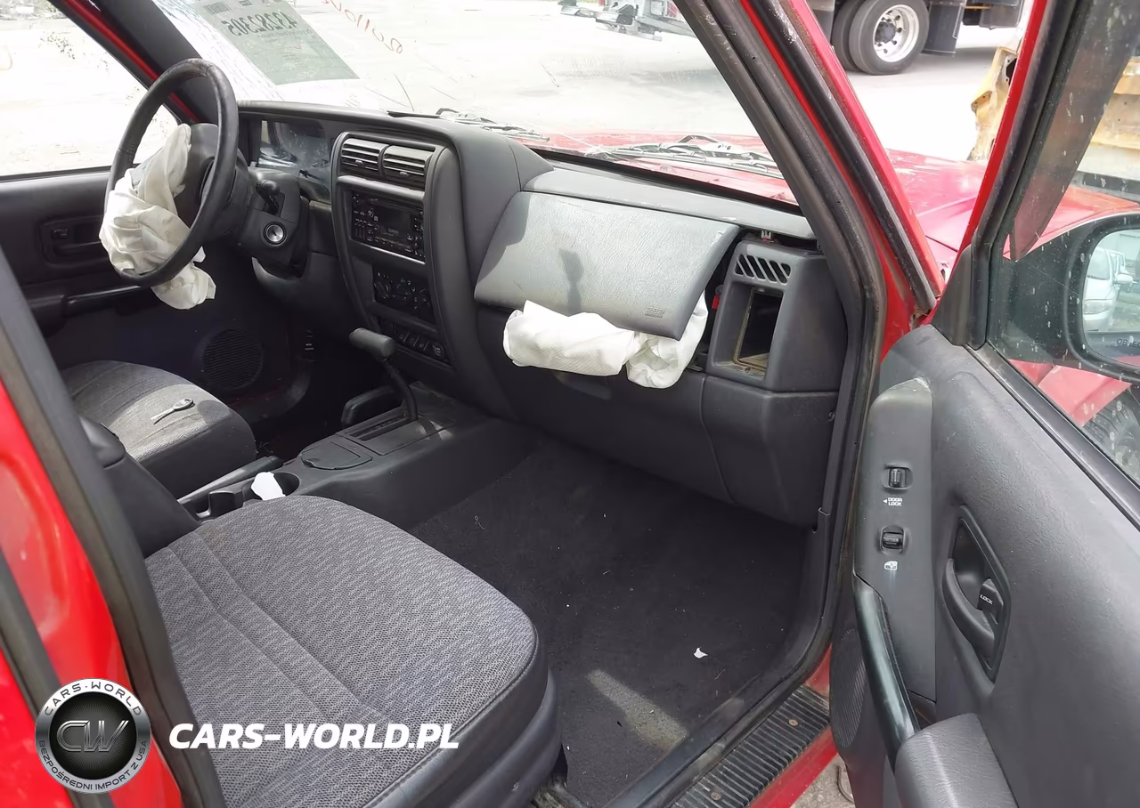 2001 Jeep Cherokee Sport VIN:1J4FF48S01L586313 - 5