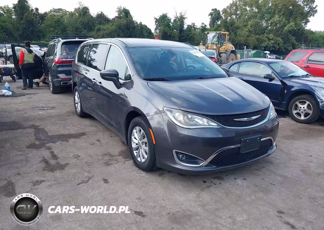 2019 Chrysler Pacifica Touring Plus