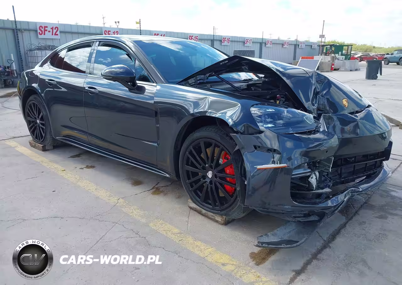 2020 Porsche Panamera Gts