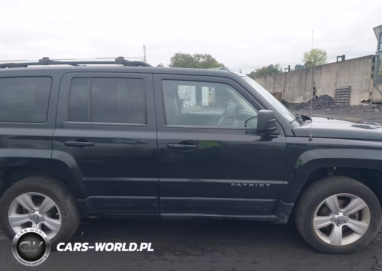 2011 Jeep Patriot Sport VIN:1J4NF1GBXBD212718 - 13