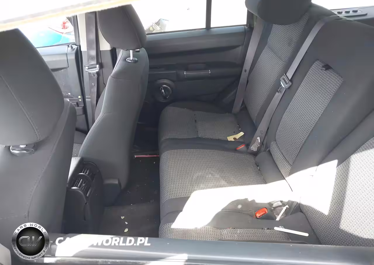 2009 Jeep Commander Sport VIN:1J8HG48K39C509838 - 8