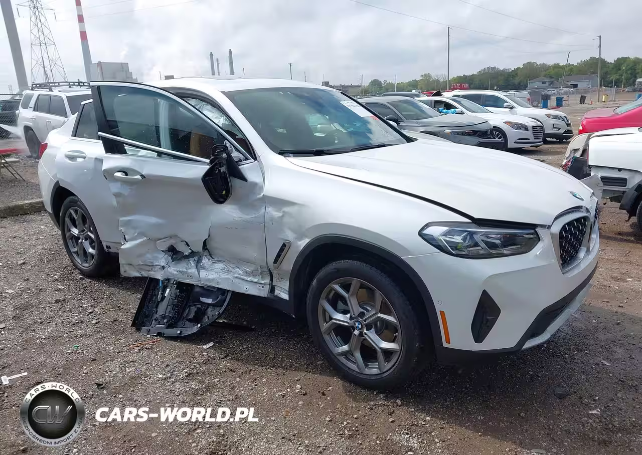 2024 BMW X4 xDrive30I