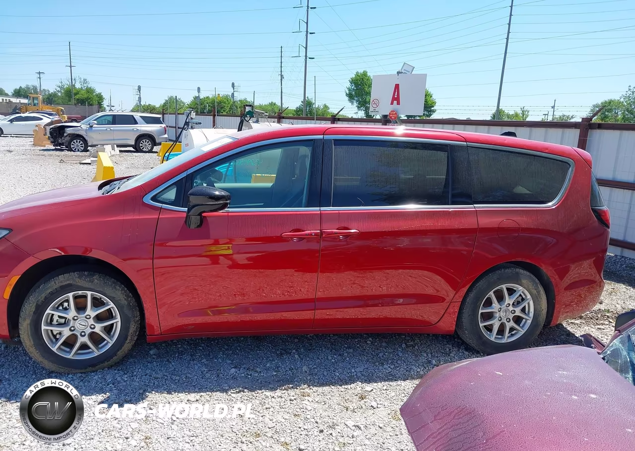 2024 Chrysler Pacifica Touring L VIN:2C4RC1BGXRR179374 - 14