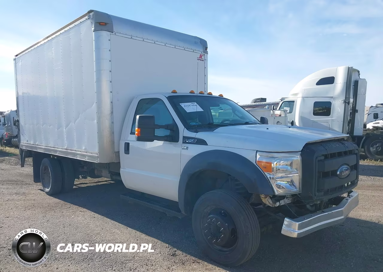 2013 Ford F-450 Chassis Xl